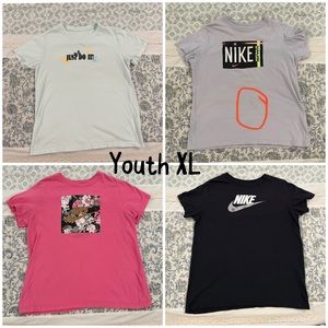 Nike t-shirts Size Youth XL